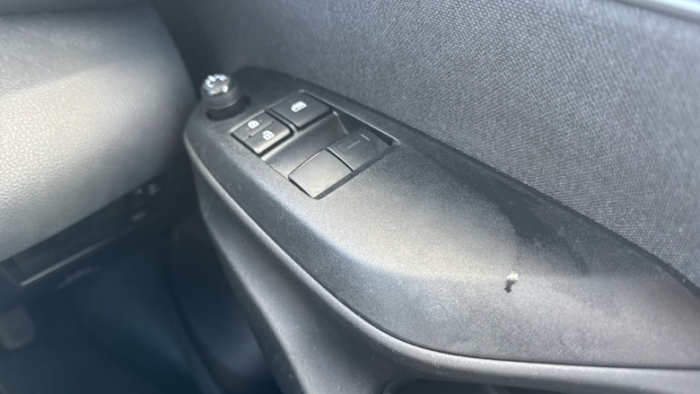 Toyota Yaris 1.5 Hybrid Icon 5dr CVT Hybrid Hatchback